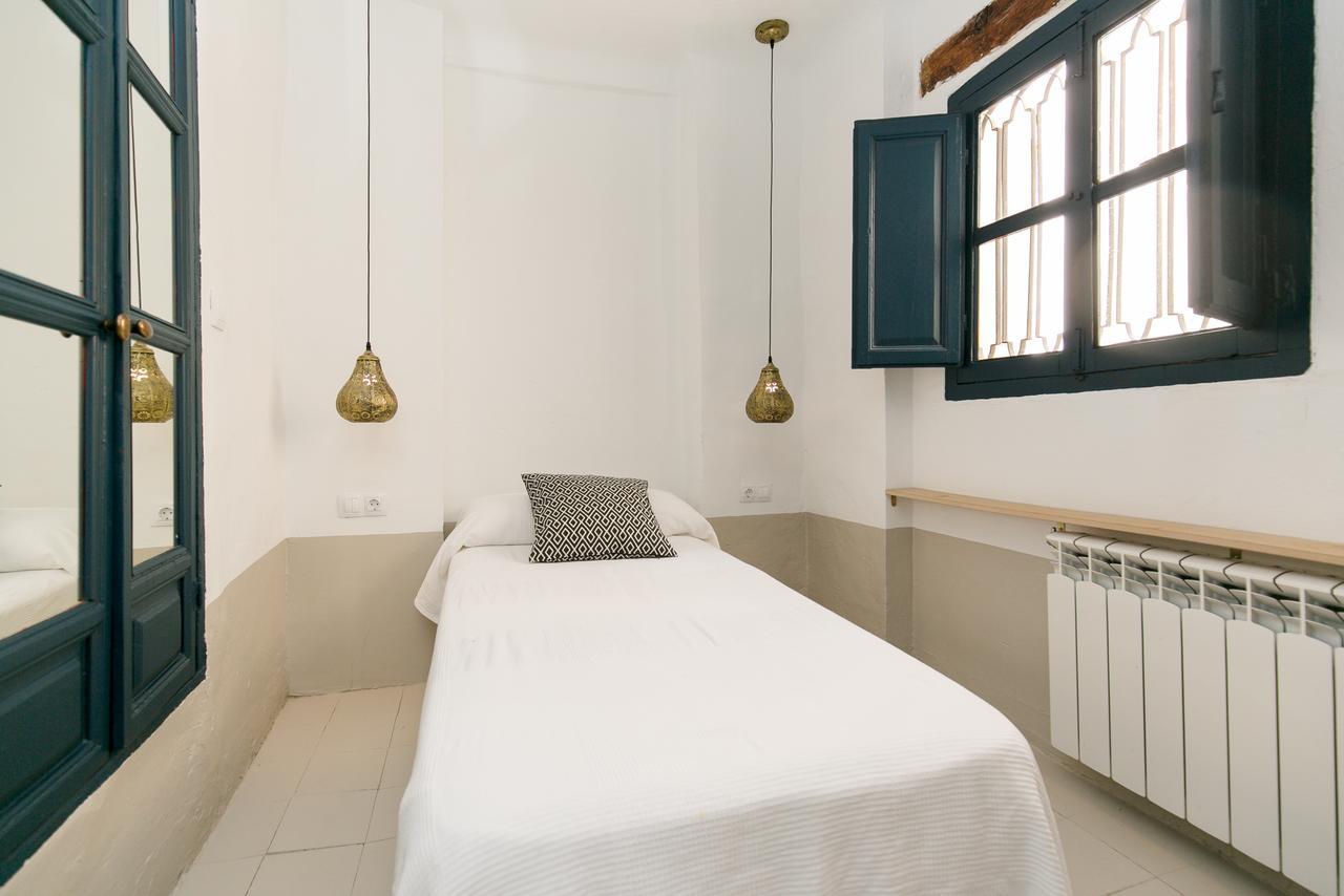 Hospedaje Pension La Almohada Granada Bagian luar foto