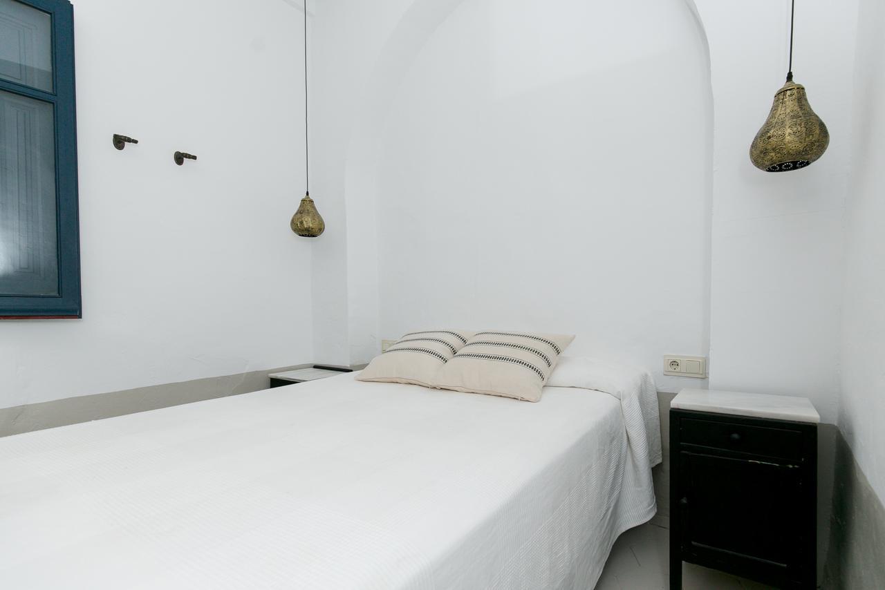 Hospedaje Pension La Almohada Granada Bagian luar foto
