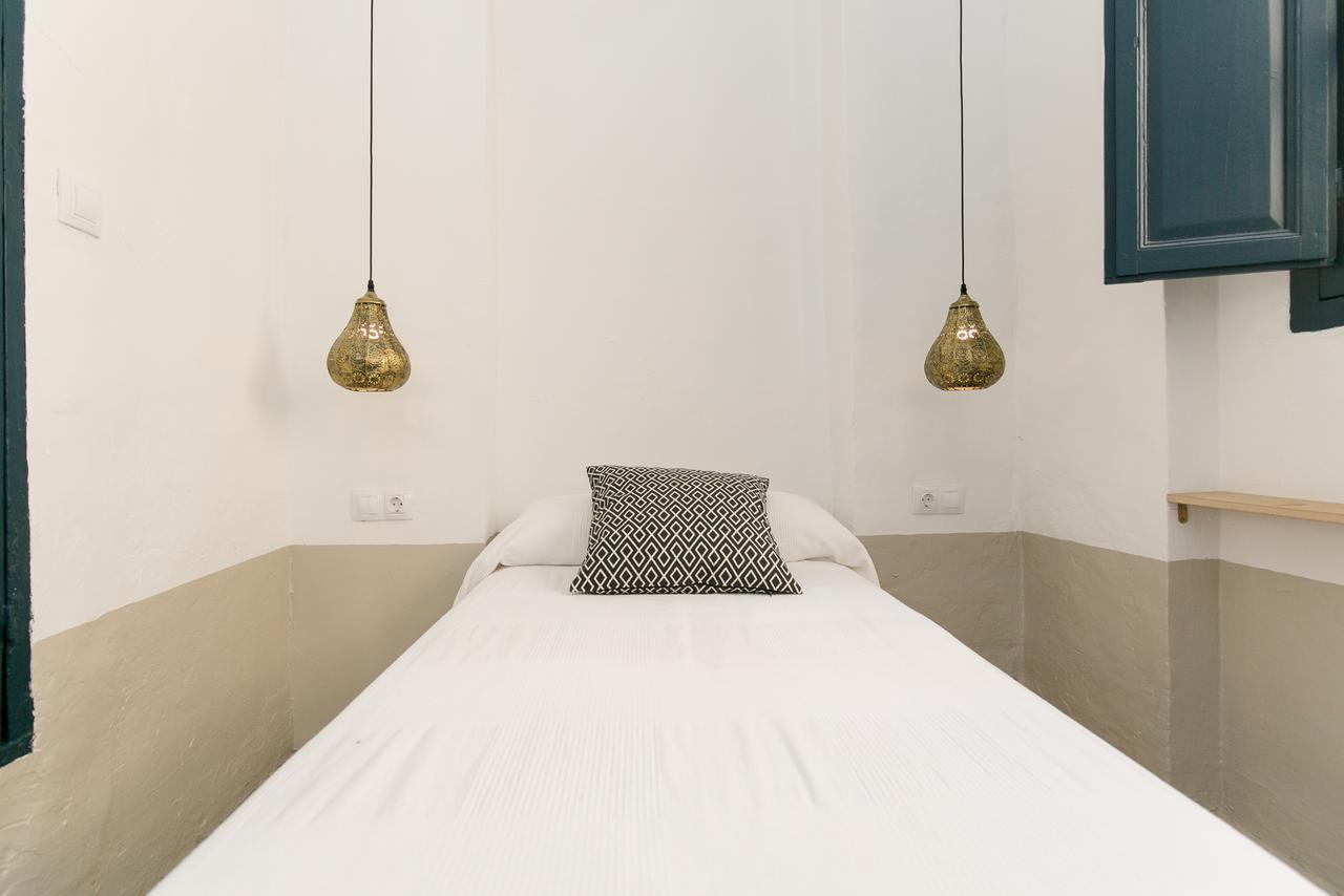 Hospedaje Pension La Almohada Granada Bagian luar foto